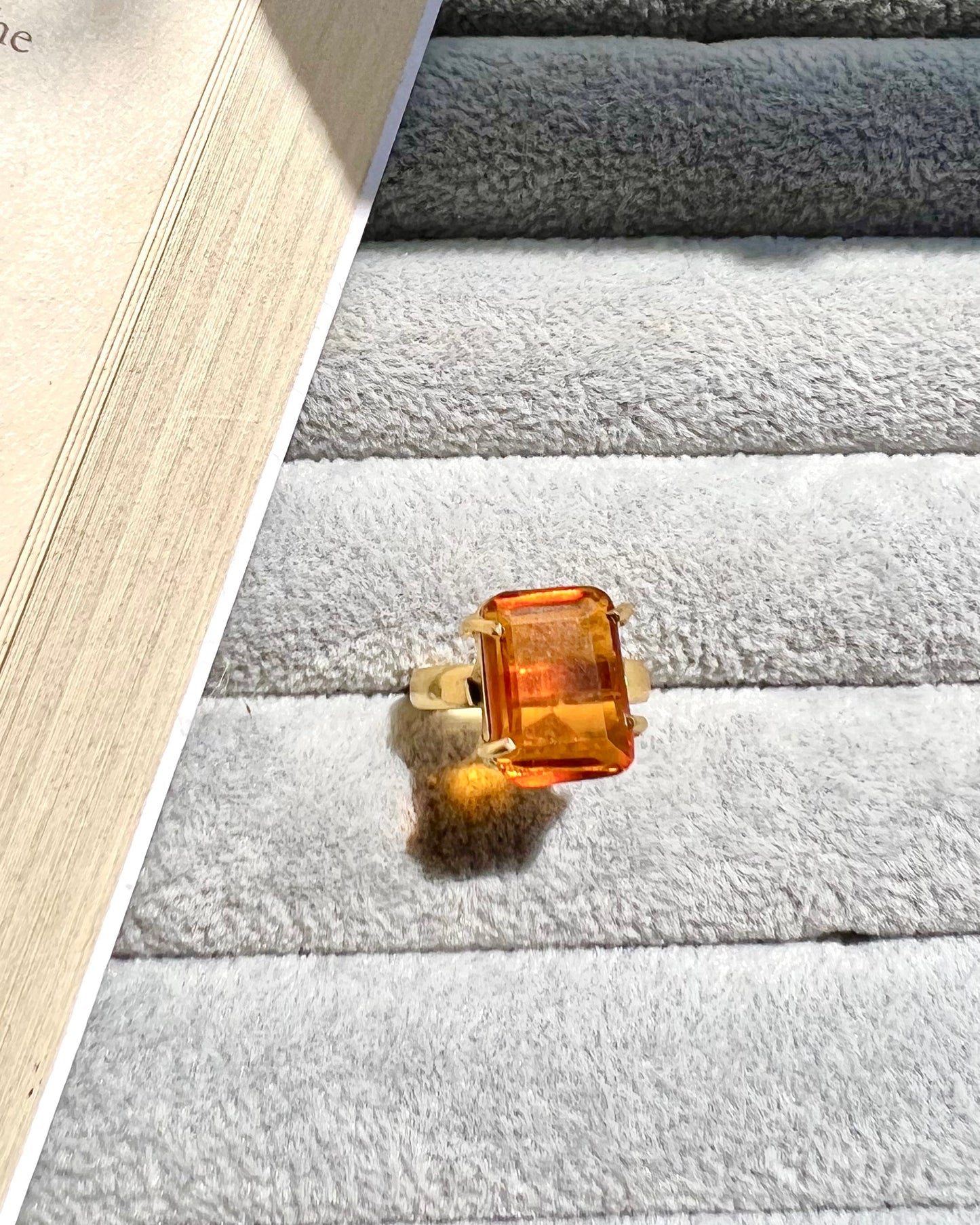 Lavish glossy stone Ring
