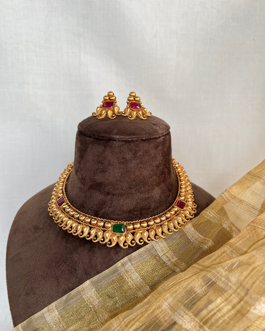 Uruthira Necklace with Stud