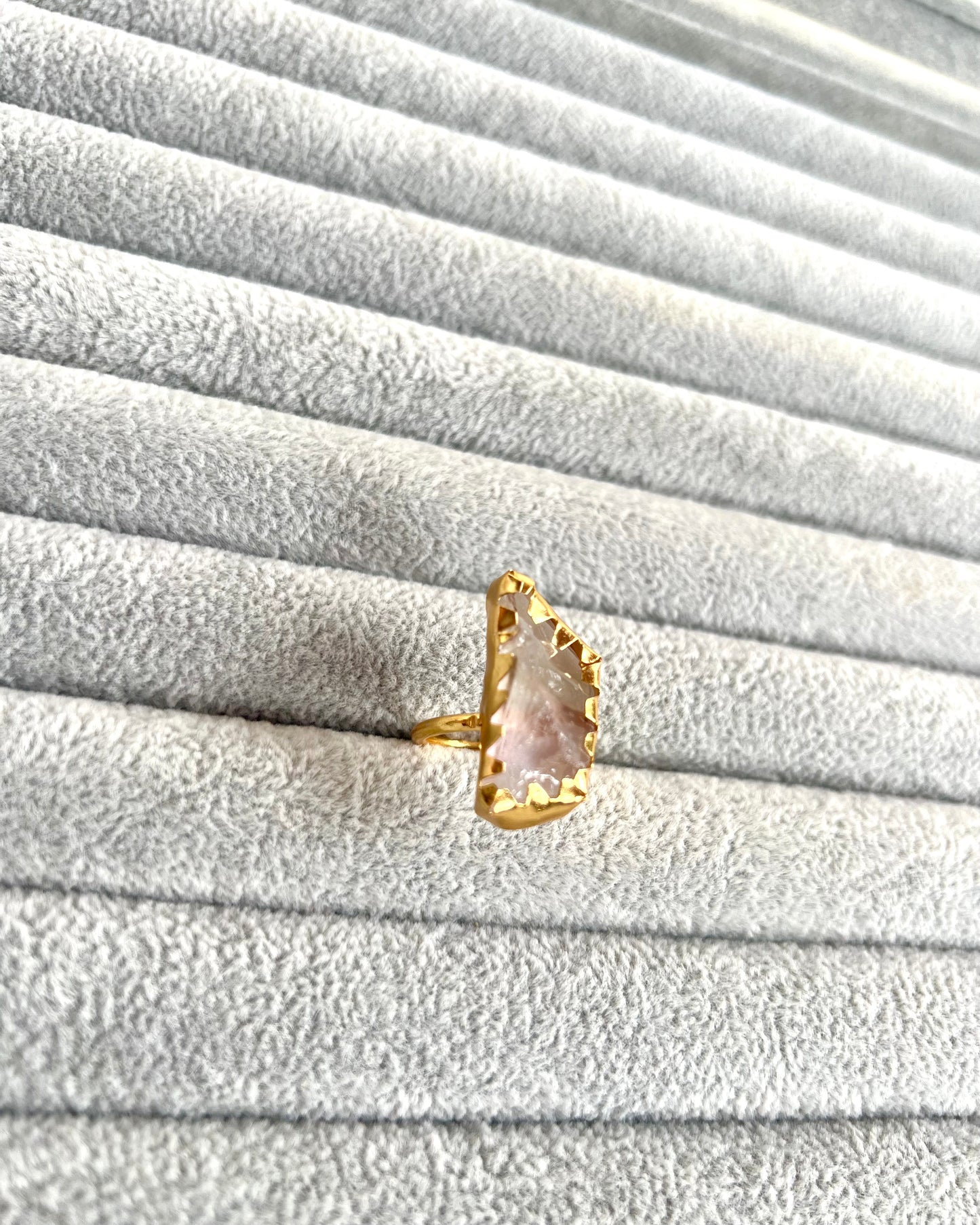 Exquisite glossy Pink ring